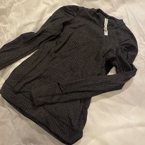 Lululemon Charcoal Herringbone pullover